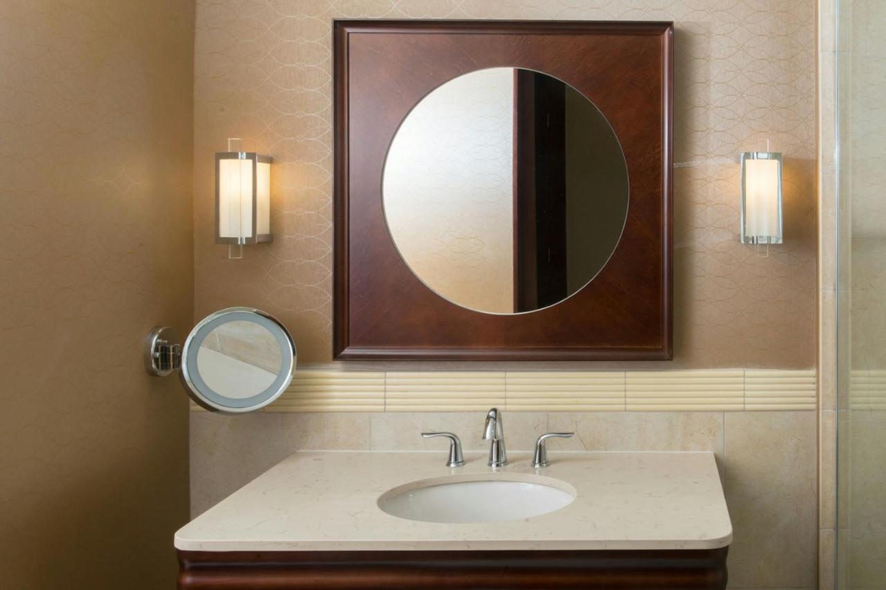  | Sheraton Mesa Hotel at Wrigleyville West