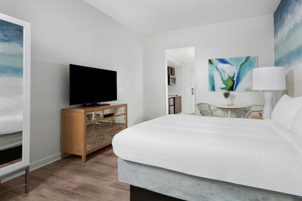 Studio with Queen Bed and Sofa Bed at Marriott Vacation Club, South Beach