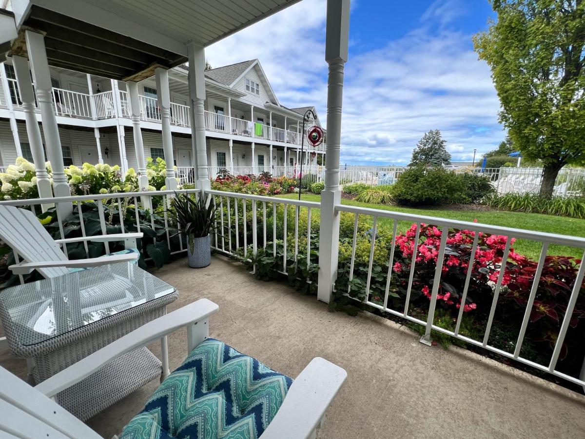 | Bay Breeze Resort