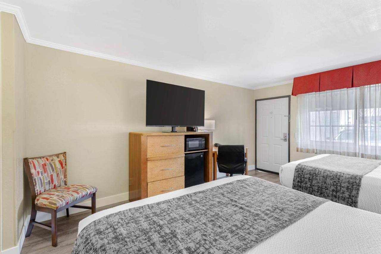 Queen Room with Two Queen Beds - Non-Smoking at Best Western Plus Ontario Airport & Convention Center