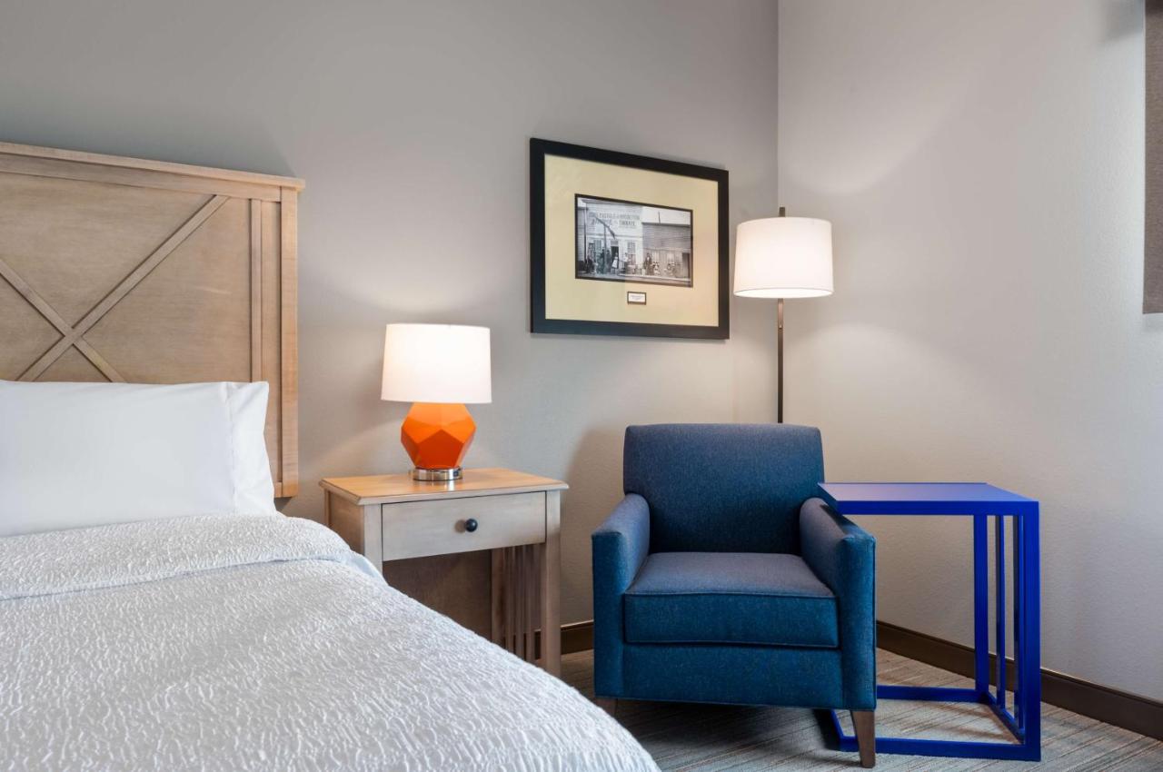 King Room - Disability Access/Non-Smoking at Hampton Inn & Suites Dodge City