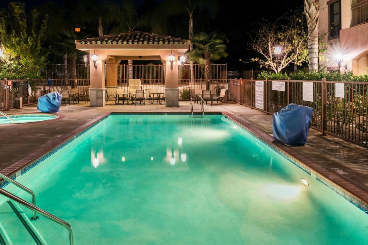  | Courtyard Thousand Oaks Ventura County