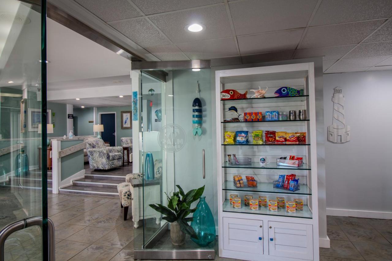 | Palm Suites