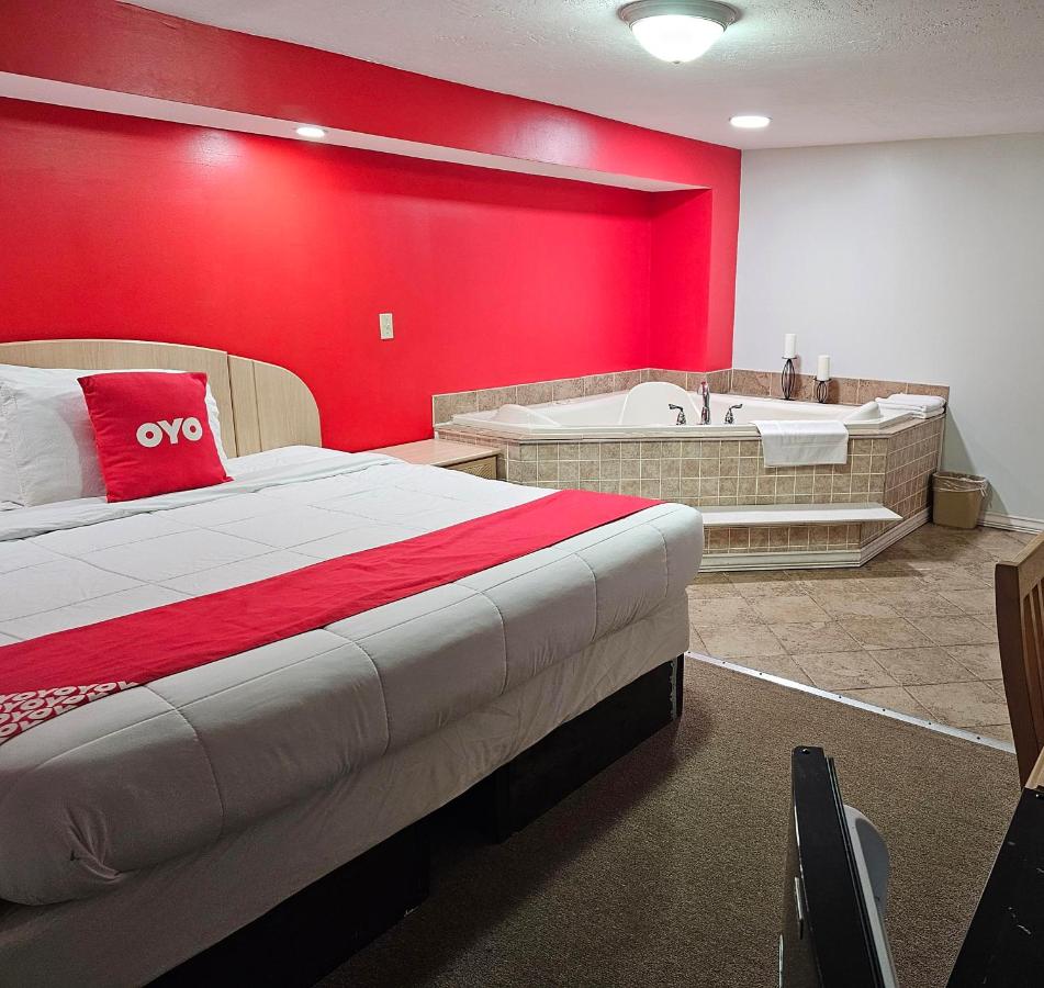 | OYO Hotel Starlite Seneca Falls