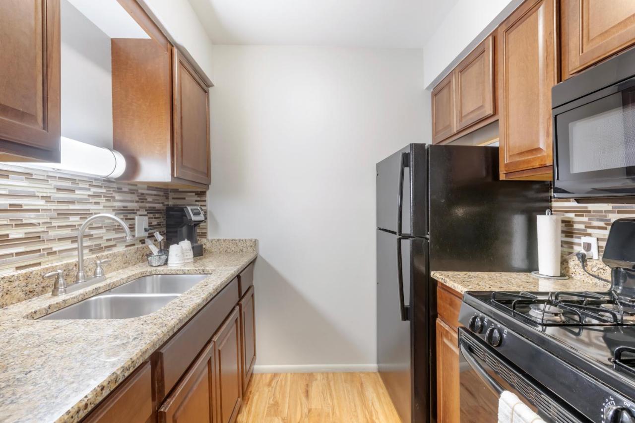 King Suite with Kitchen - Non-Smoking at Best Western Plus Milwaukee West