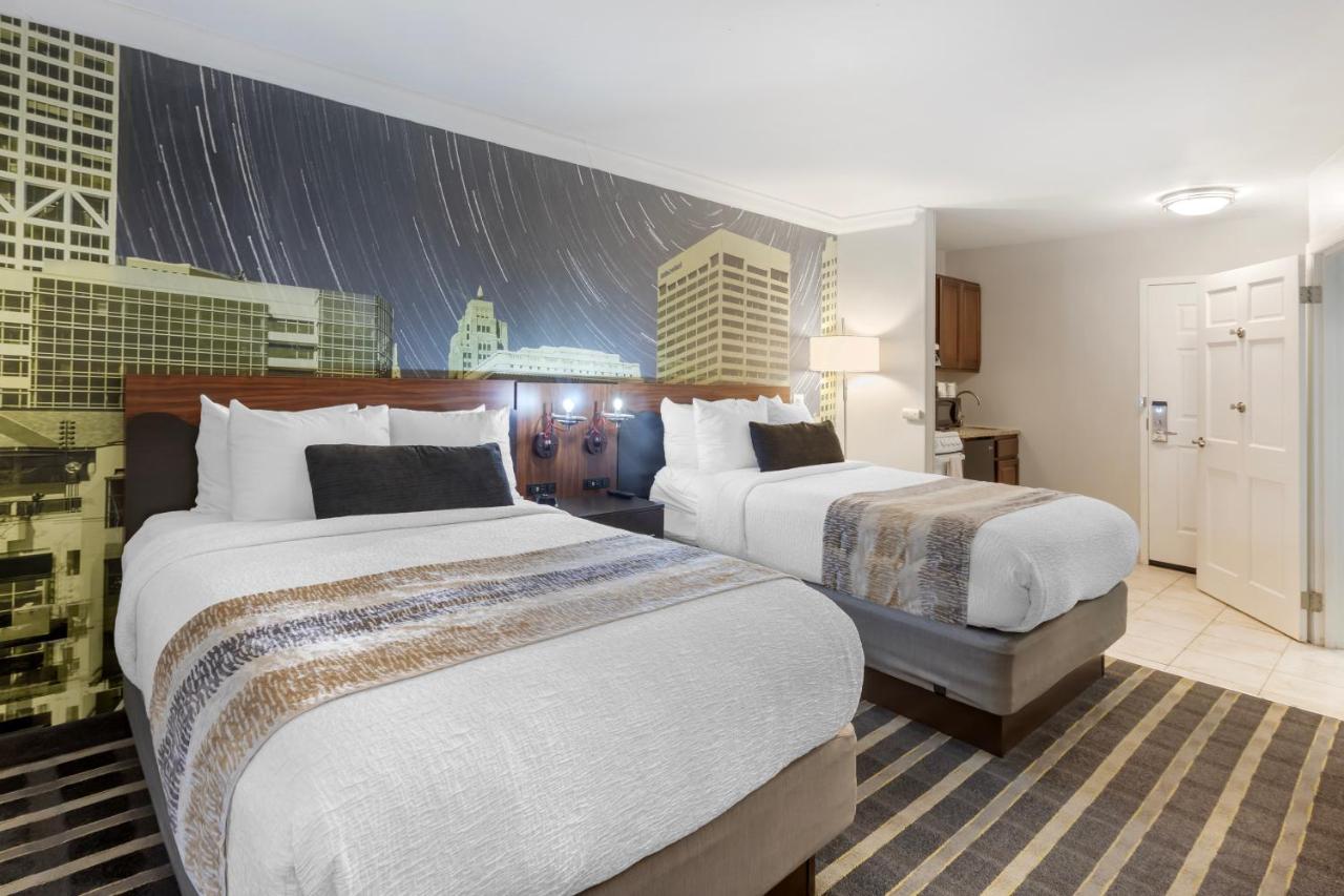 Best Western Plus Milwaukee West
