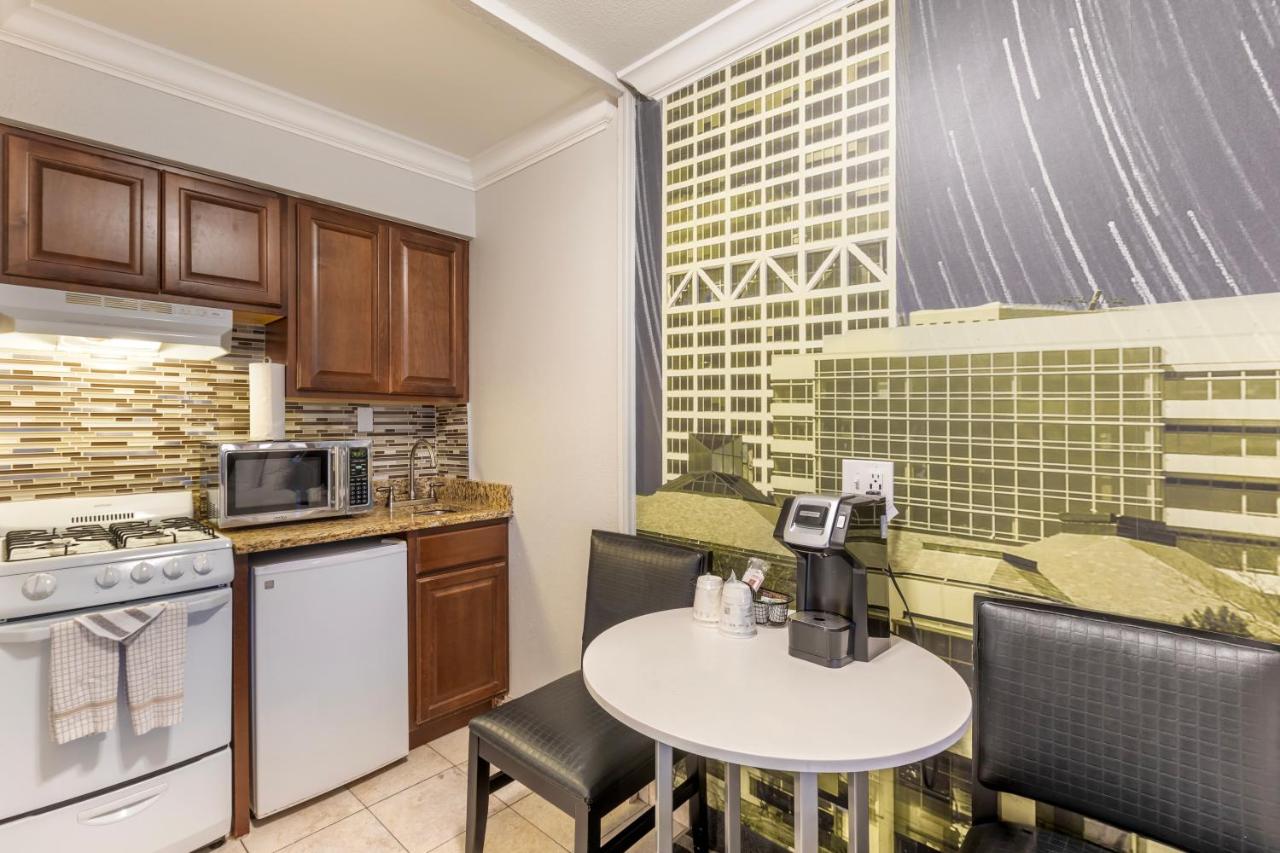 Best Western Plus Milwaukee West