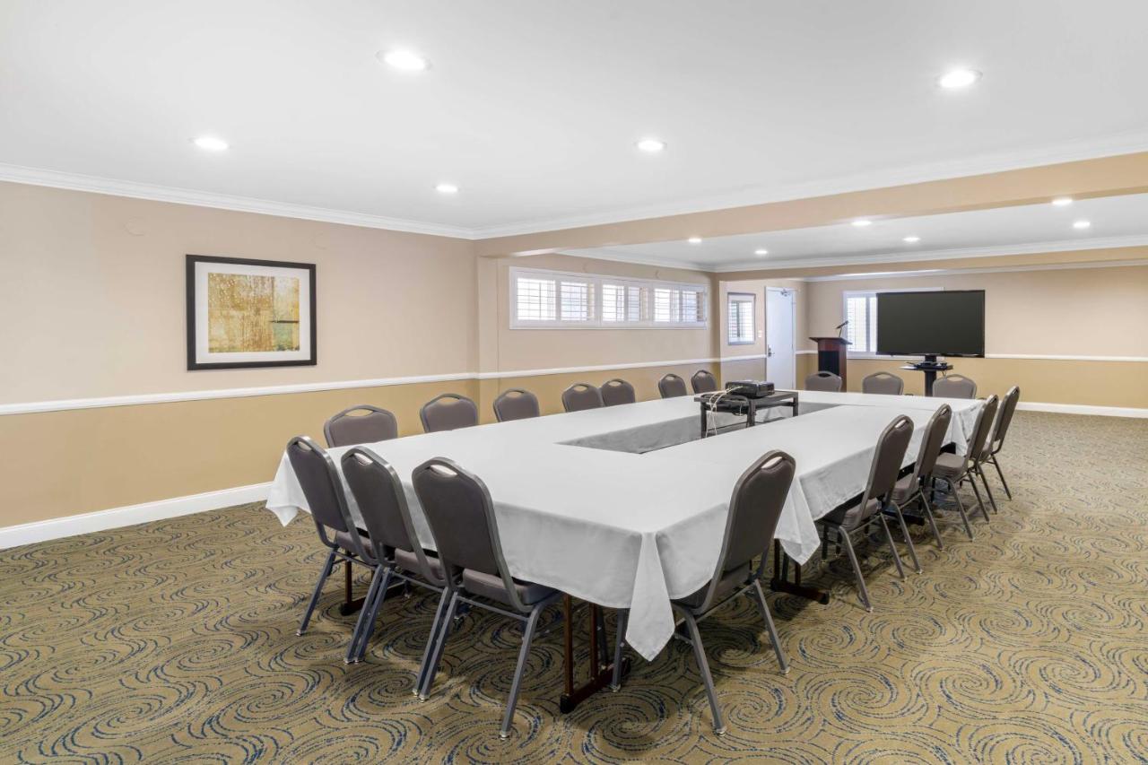  | Best Western Oxnard Inn