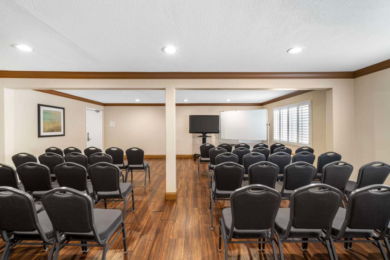  | Best Western Oxnard Inn