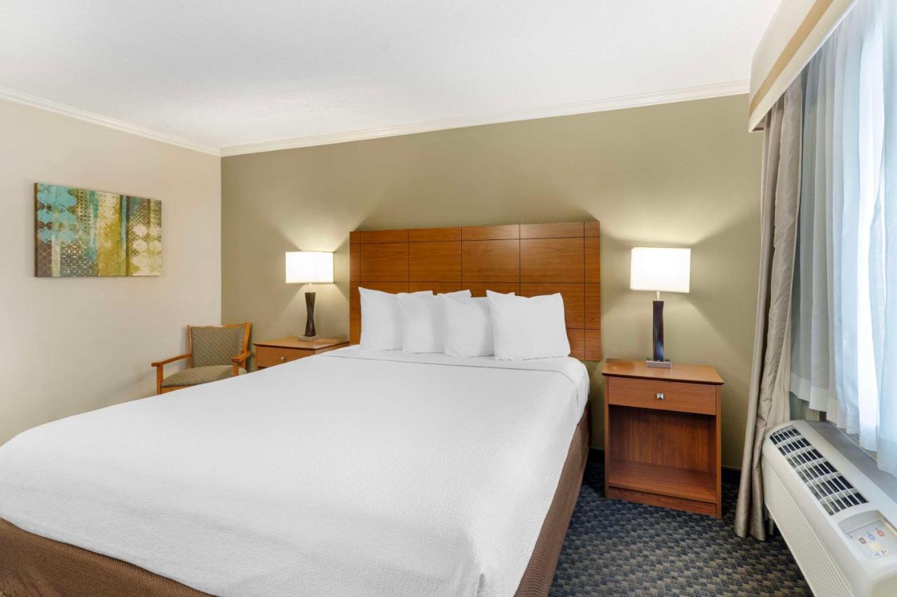  | Best Western Oxnard Inn