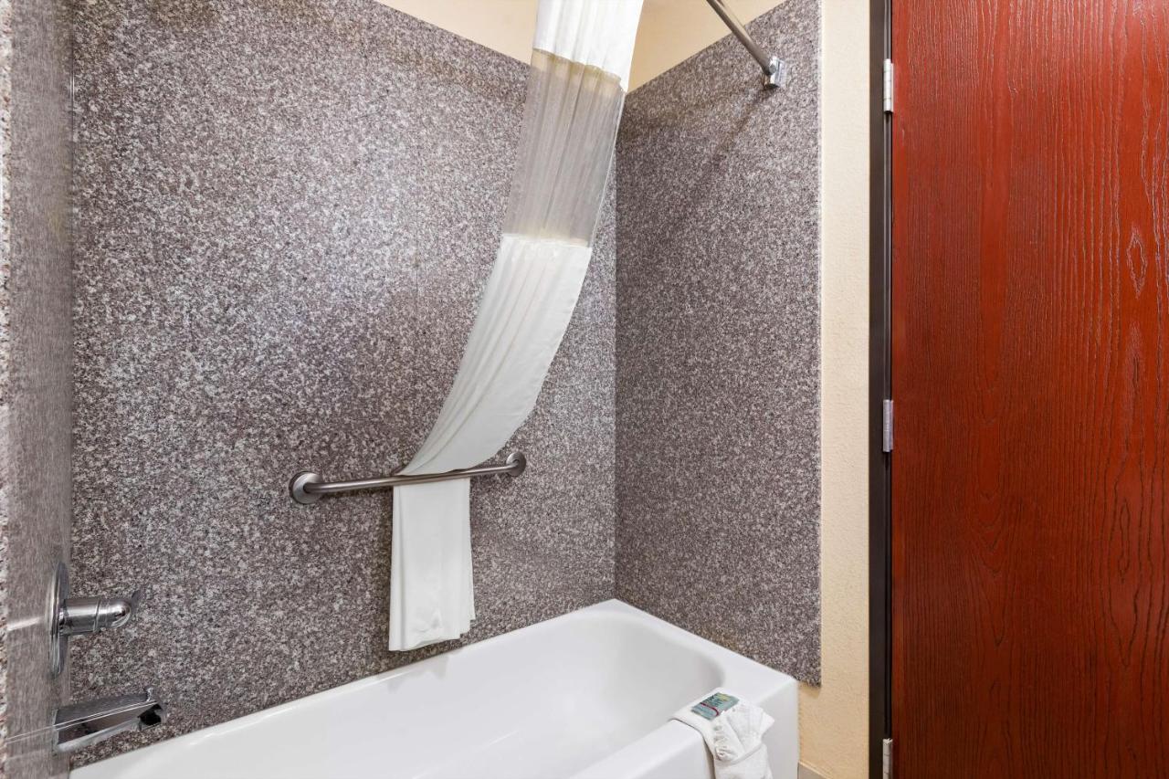 Queen Room with Two Queen Beds - Non-Smoking at Best Western Kenosha Inn
