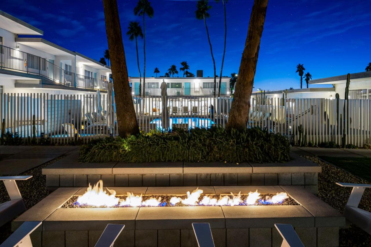 | Skylark Hotel