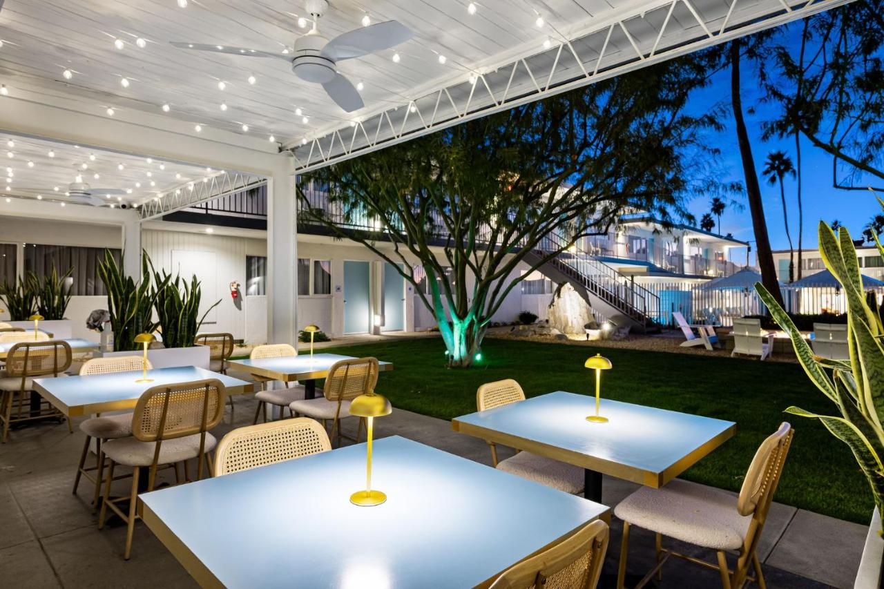 | Skylark Hotel