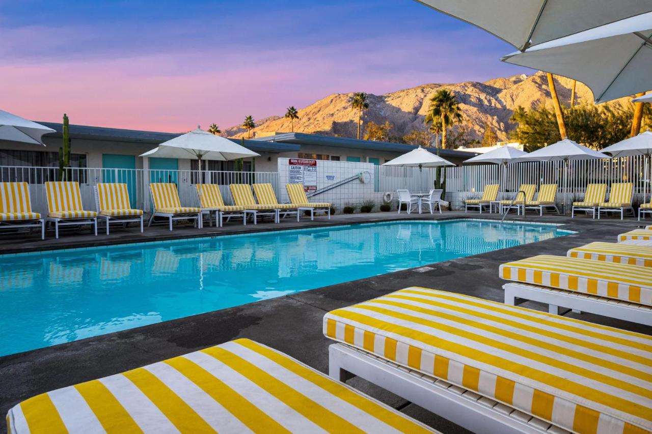 | Skylark Hotel