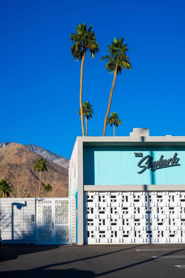 | Skylark Hotel