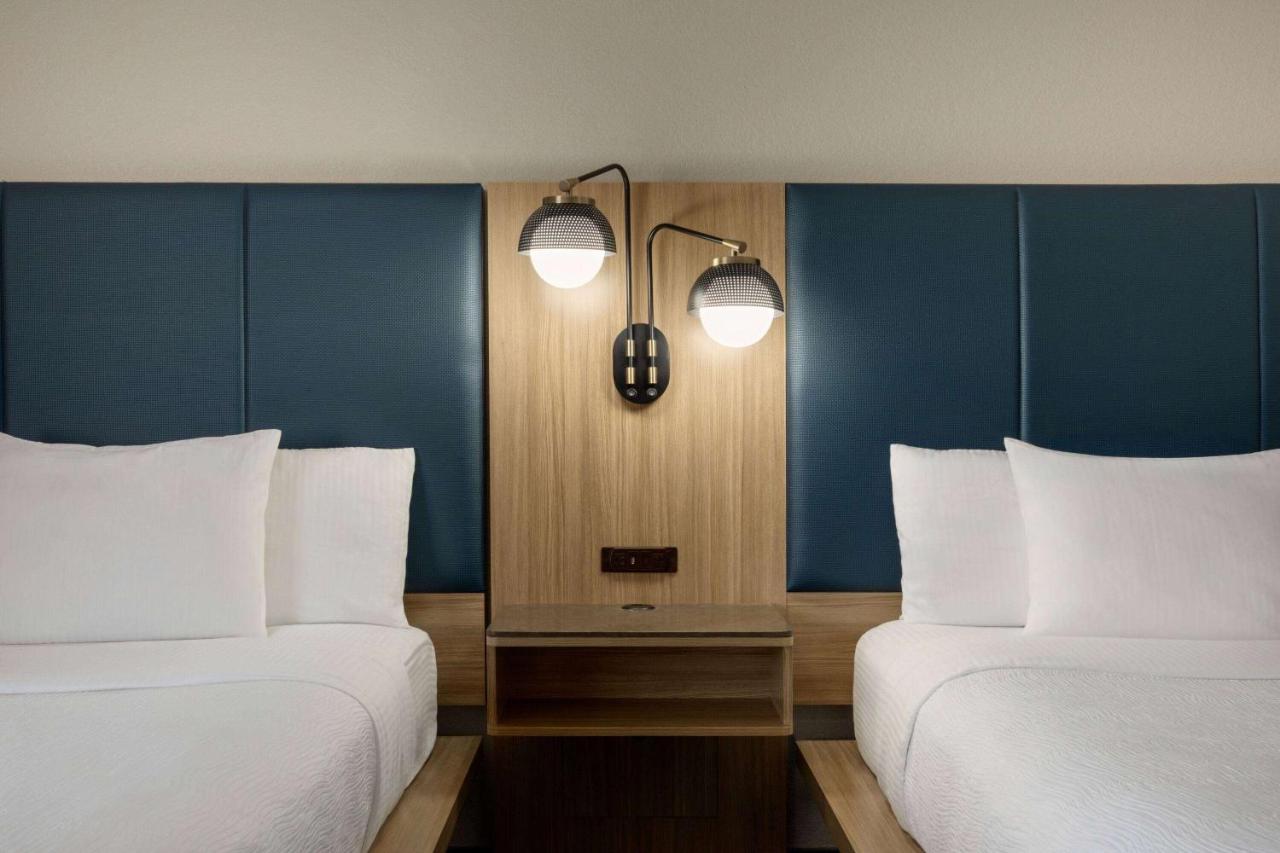 Deluxe Double Room with Two Double Beds - Non-Smoking at La Quinta Inn & Suites by Wyndham Austin Southwest