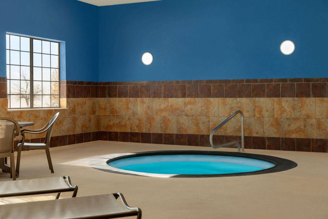  | La Quinta Inn & Suites by Wyndham Dumas