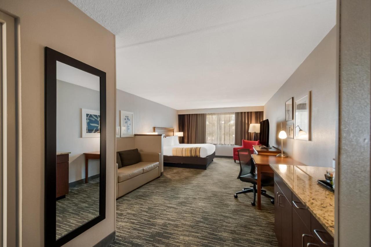 King Studio Suite with Sofa Bed - Non-Smoking at Country Inn & Suites by Radisson, Fredericksburg South (I-95), VA