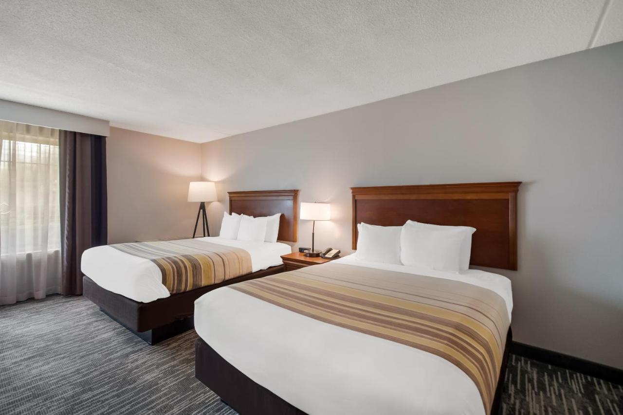 Queen Room with Two Queen Beds - Accessible - Pet Friendly at Country Inn & Suites by Radisson, Fredericksburg South (I-95), VA