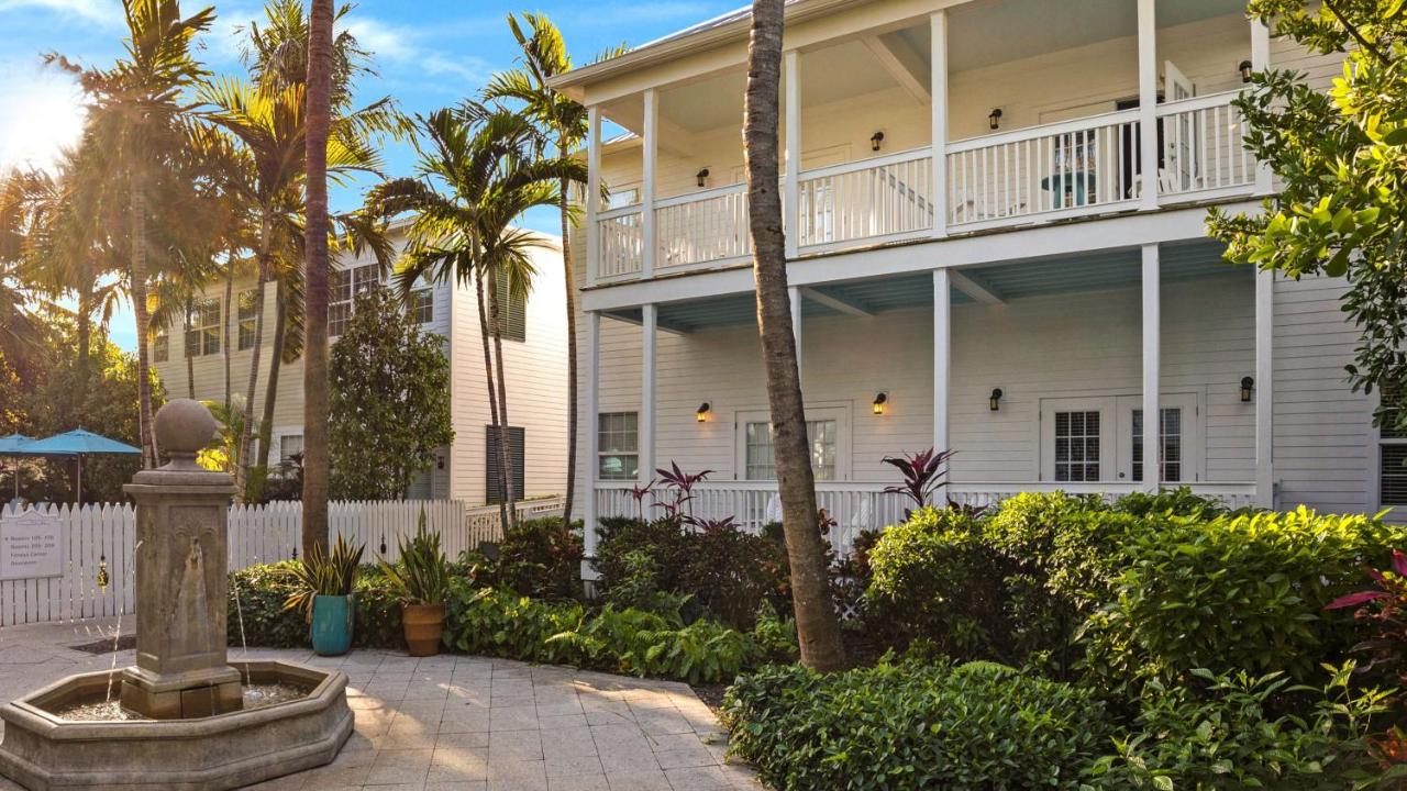 | Tranquility Bay Beachfront Hotel and Resort