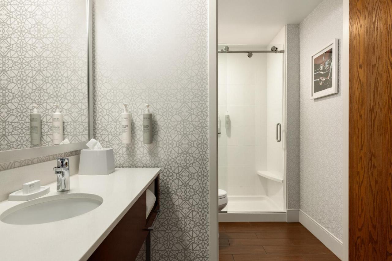 One-Bedroom Suite with Spa Bath at Hampton Inn Deadwood at Tin Lizzie Gaming Resort