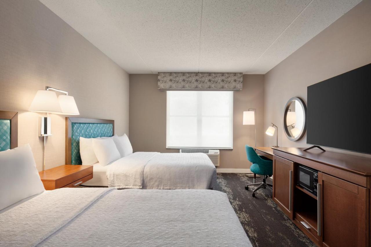 Queen Room with Two Queen Beds - Disability Access with tub at Hampton Inn Deadwood at Tin Lizzie Gaming Resort