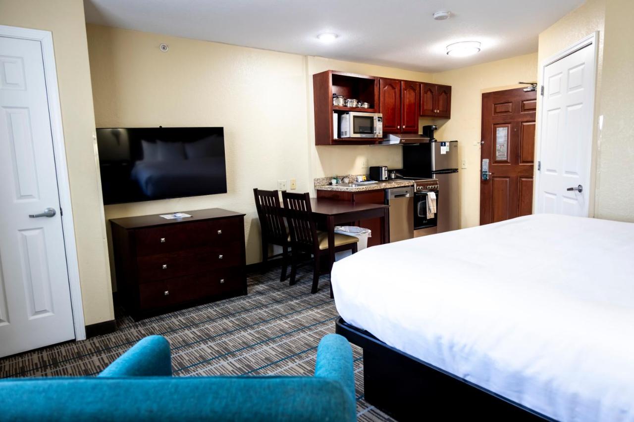 King Room - Non-Smoking at MainStay Suites Coralville - Iowa City