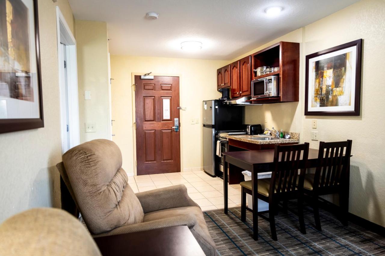 Efficiency King Suite - Accessible/Non-Smoking at MainStay Suites Coralville - Iowa City