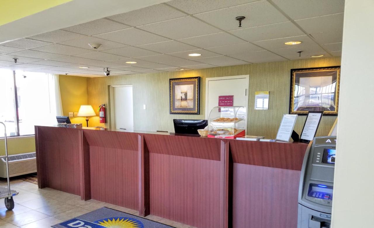 | Days Inn by Wyndham Windsor Locks / Bradley Intl Airport