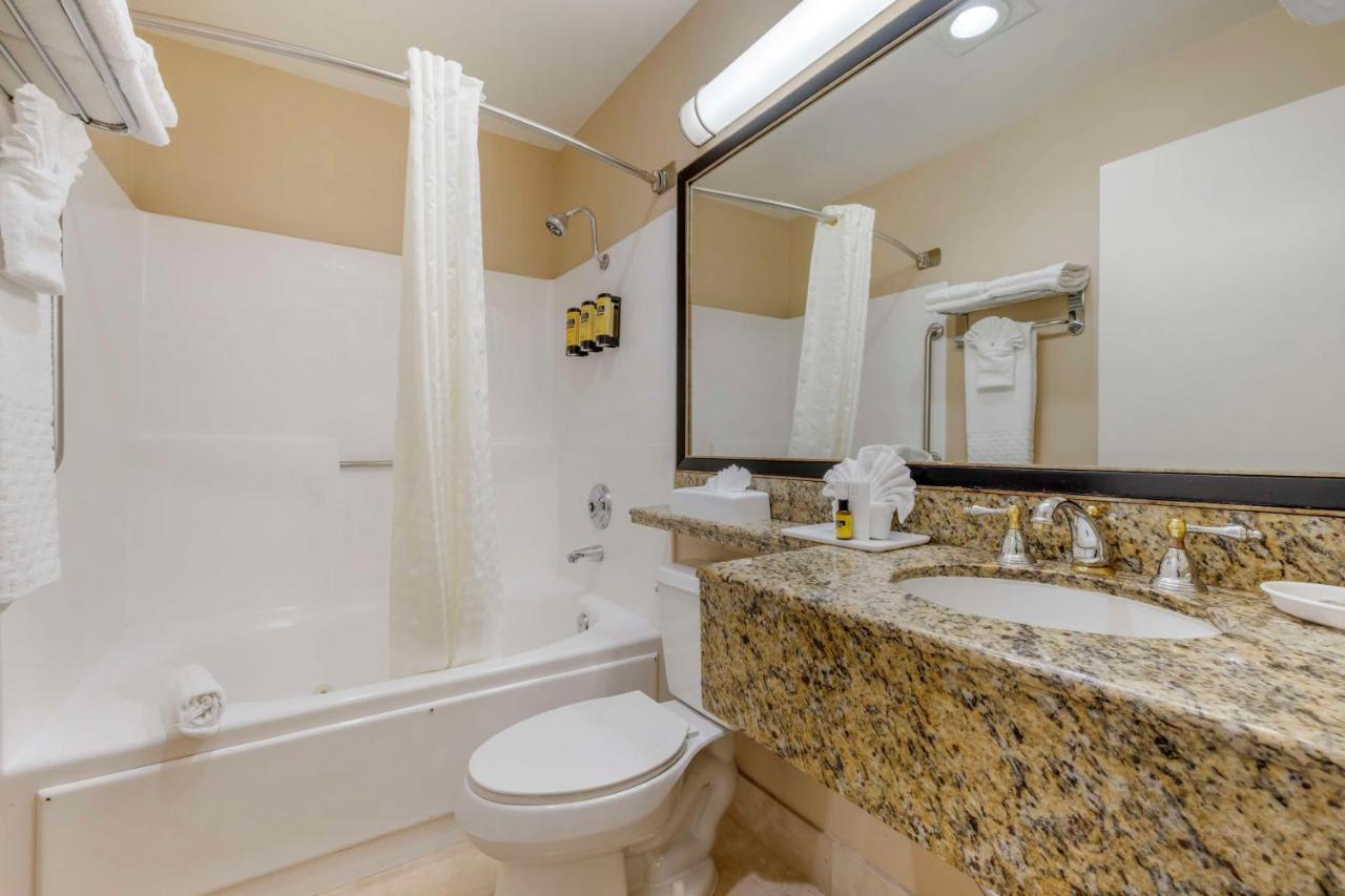 | Best Western Plus Marina Shores Hotel