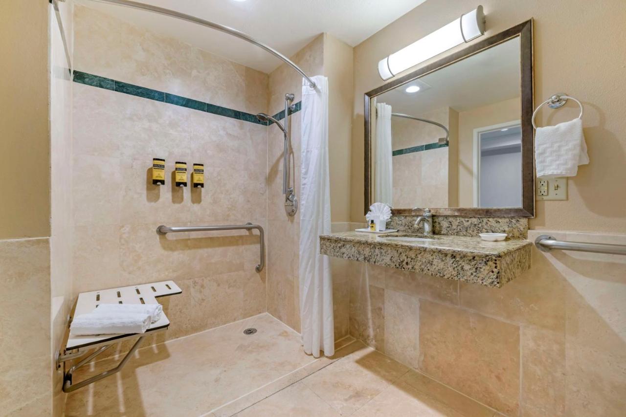 | Best Western Plus Marina Shores Hotel
