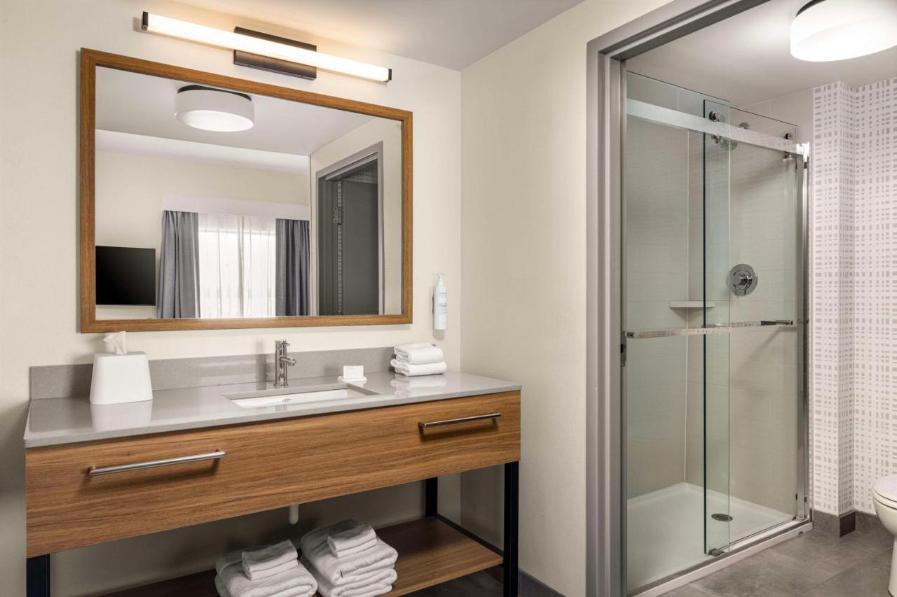 King Studio with Sofa Bed - Non-Smoking at Hampton Inn & Suites Moline-Quad City Int'l Aprt