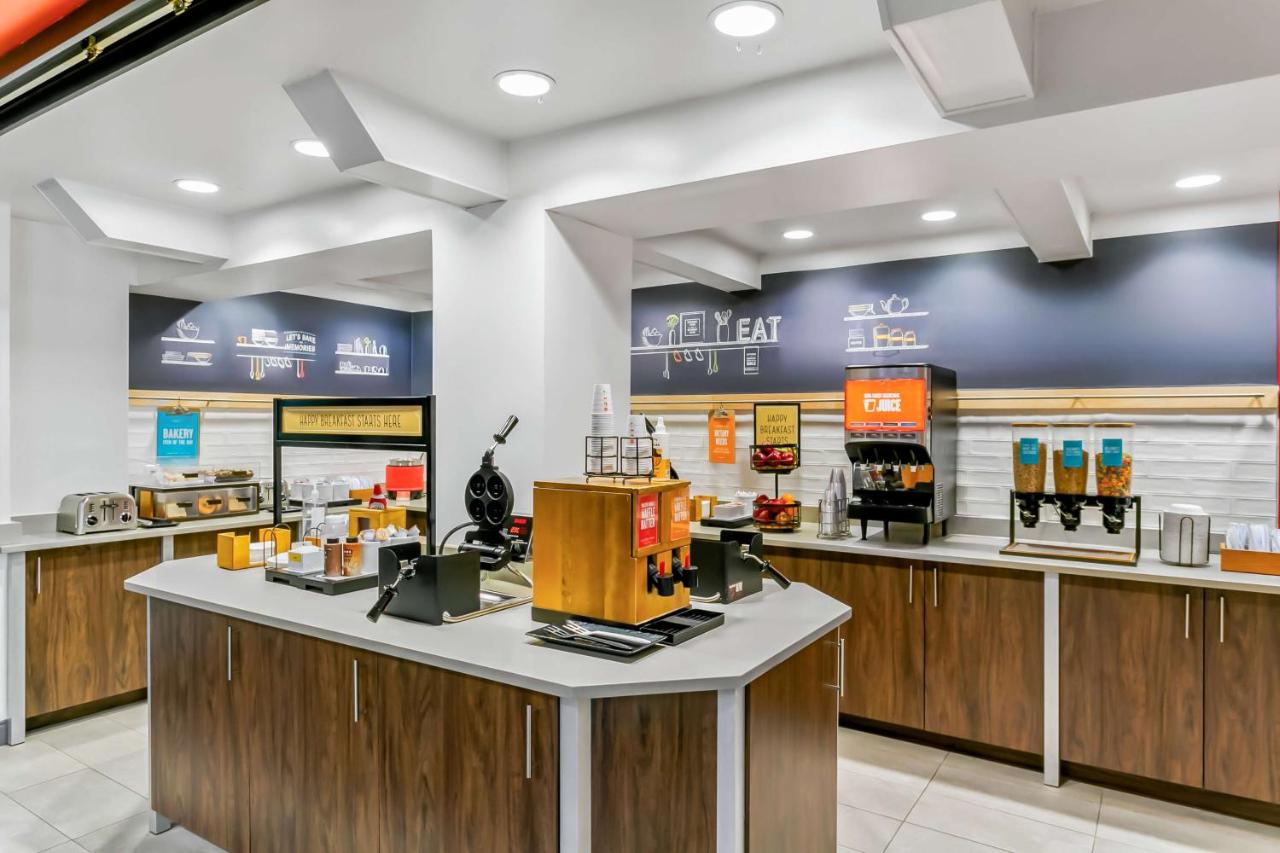  | Hampton Inn Bowie