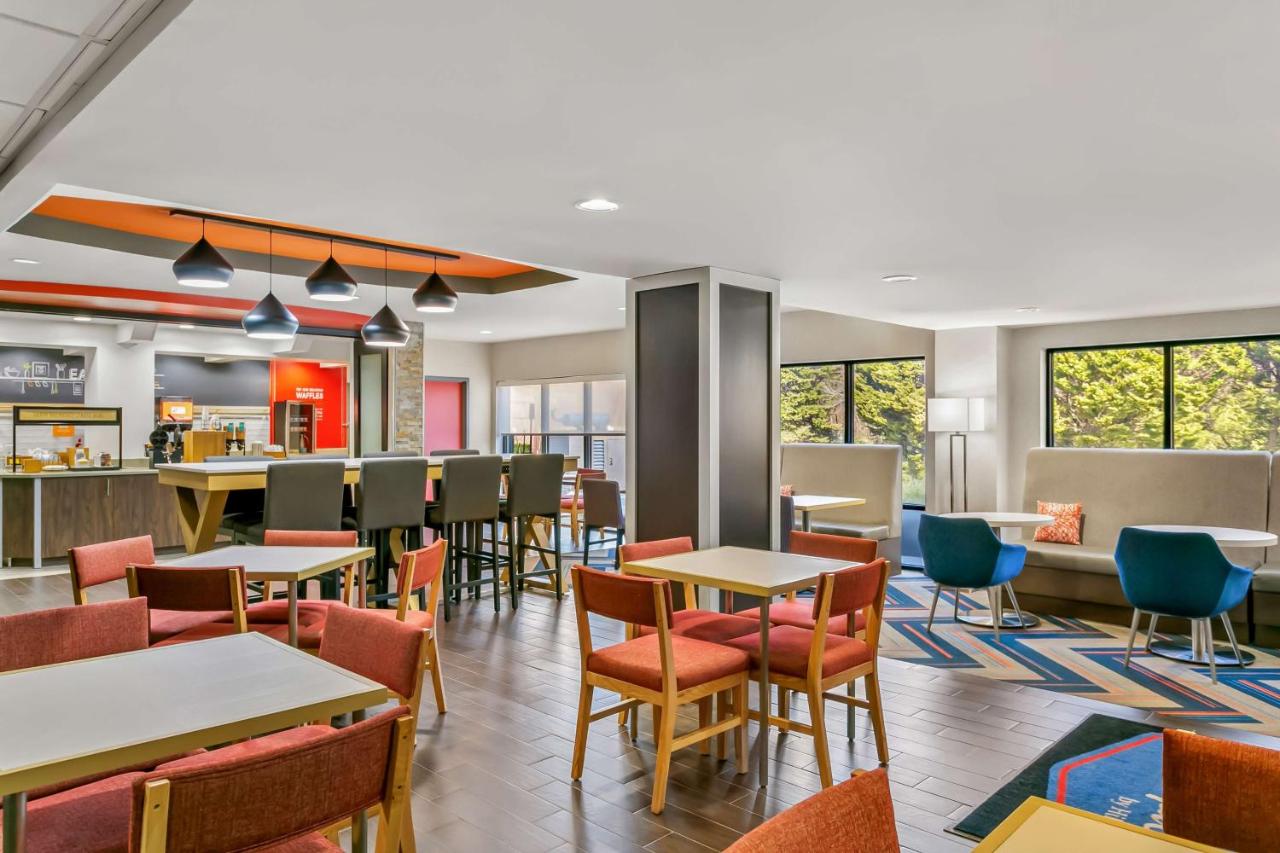  | Hampton Inn Bowie