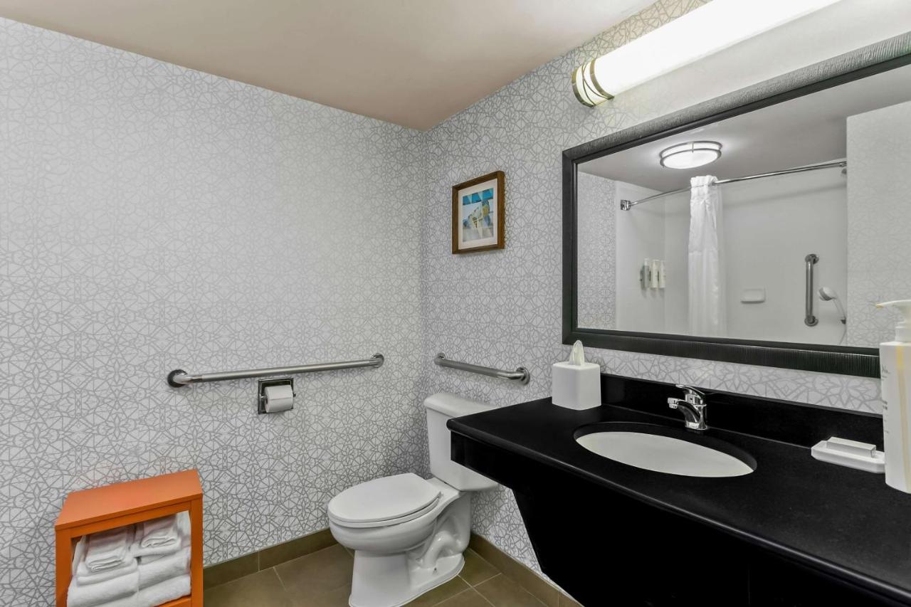  | Hampton Inn Bowie