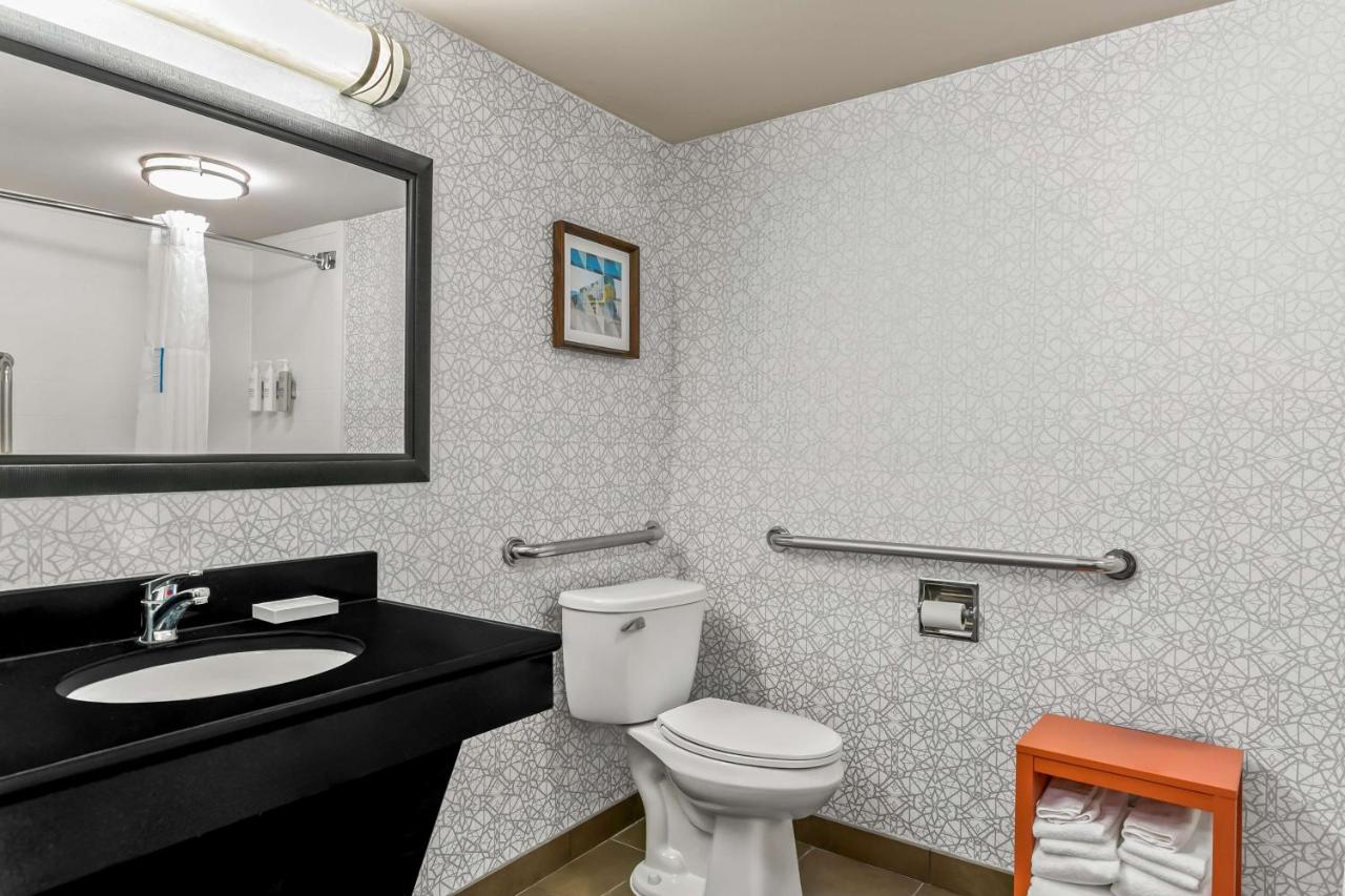  | Hampton Inn Bowie