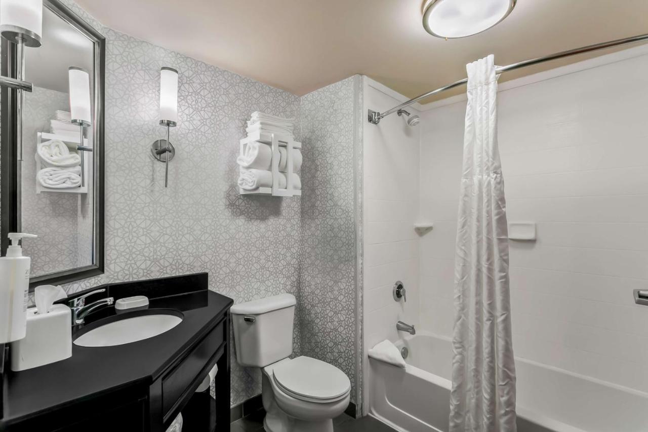  | Hampton Inn Bowie