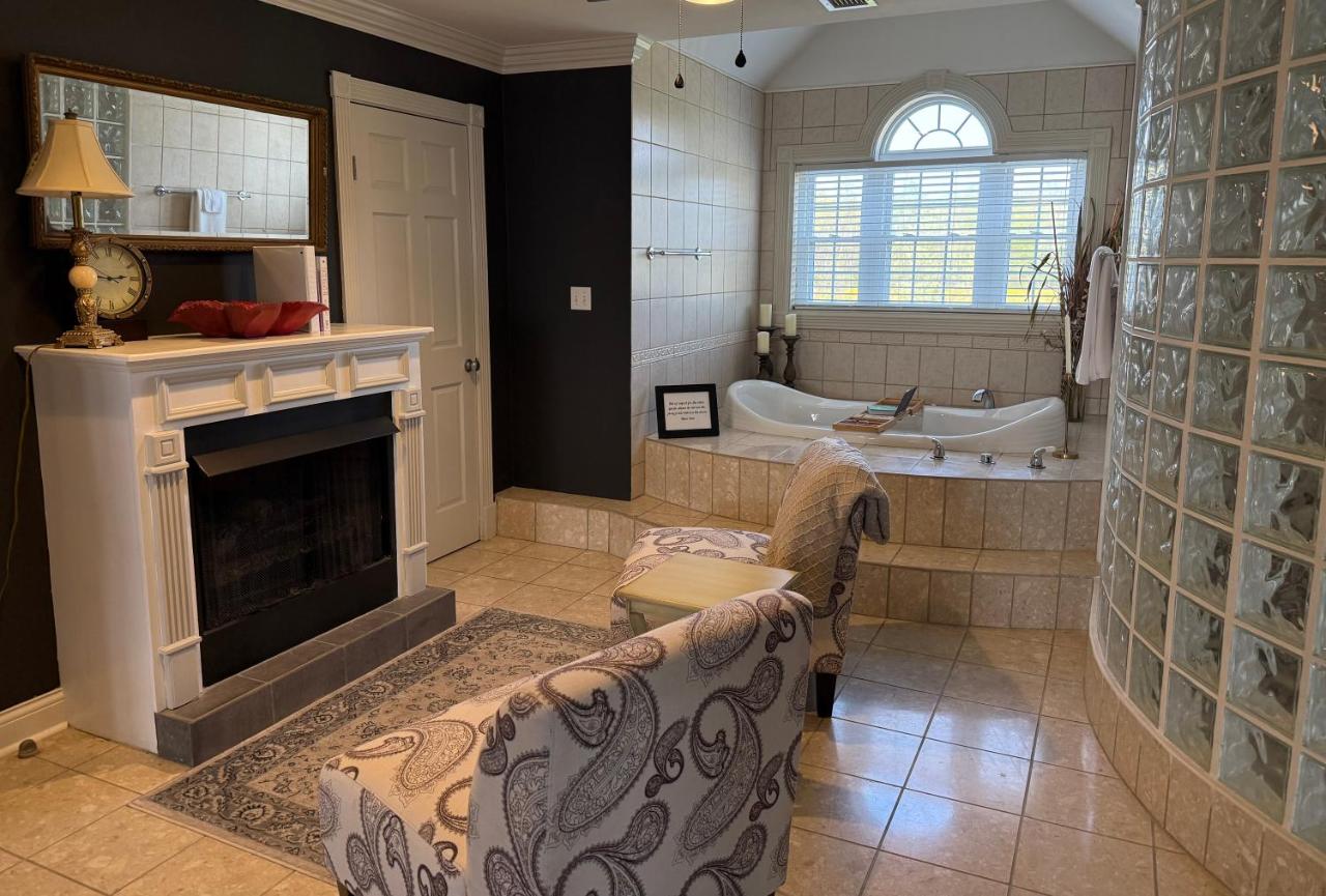 | Barren Breeze Bed and Breakfast