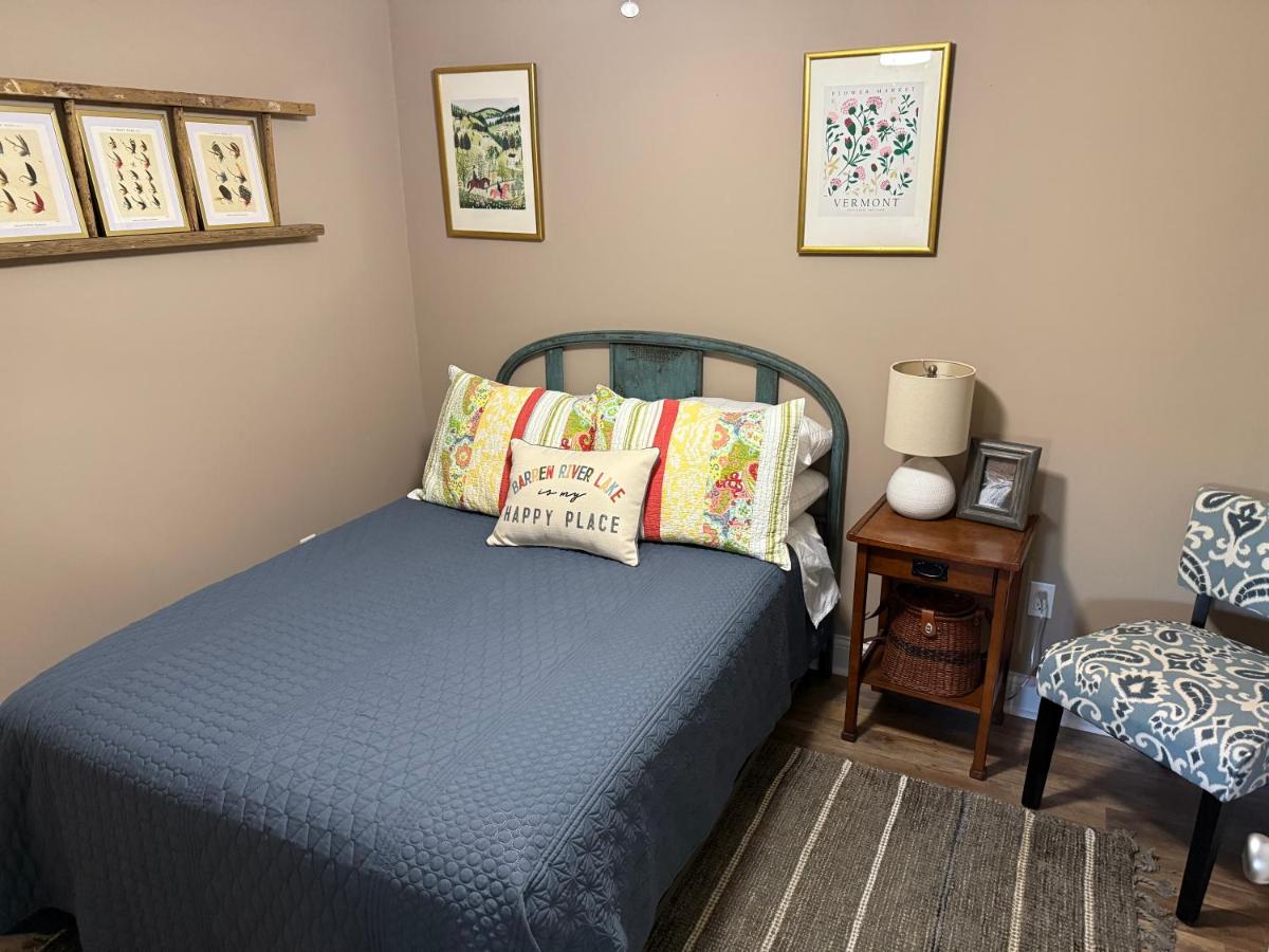 | Barren Breeze Bed and Breakfast