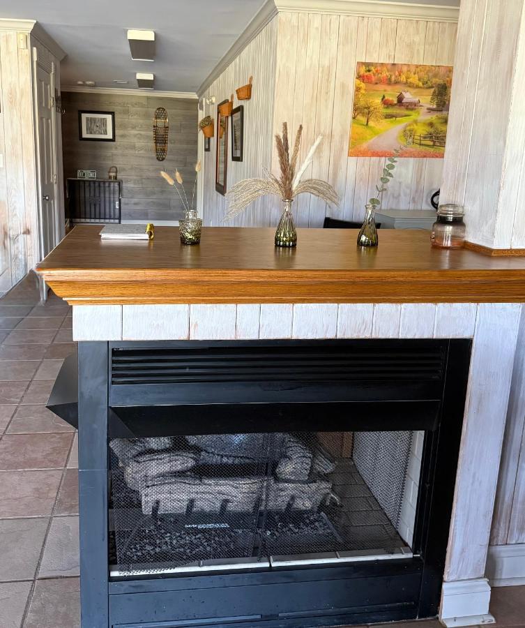 | Barren Breeze Bed and Breakfast