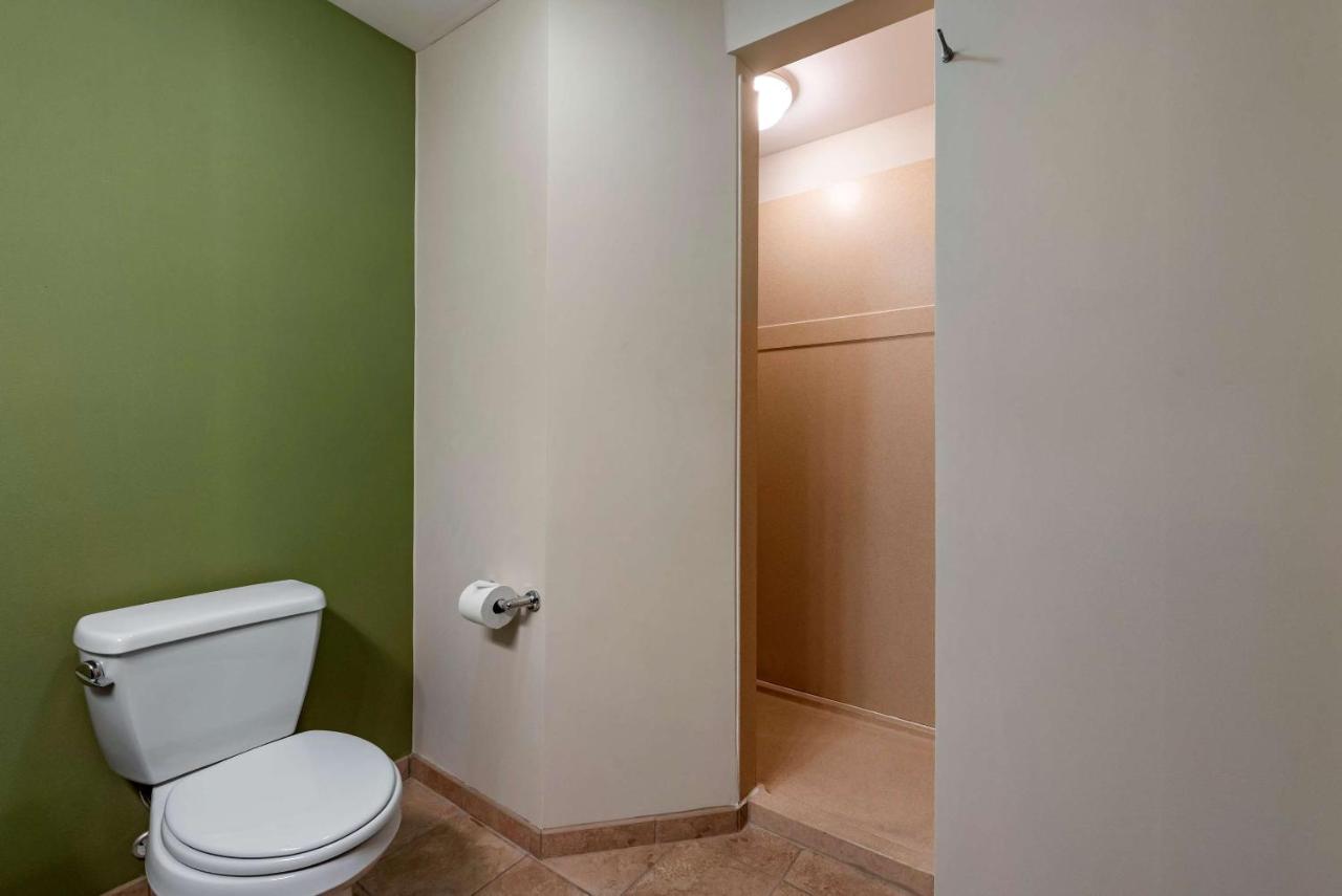 | Sleep Inn & Suites Oakley I-70