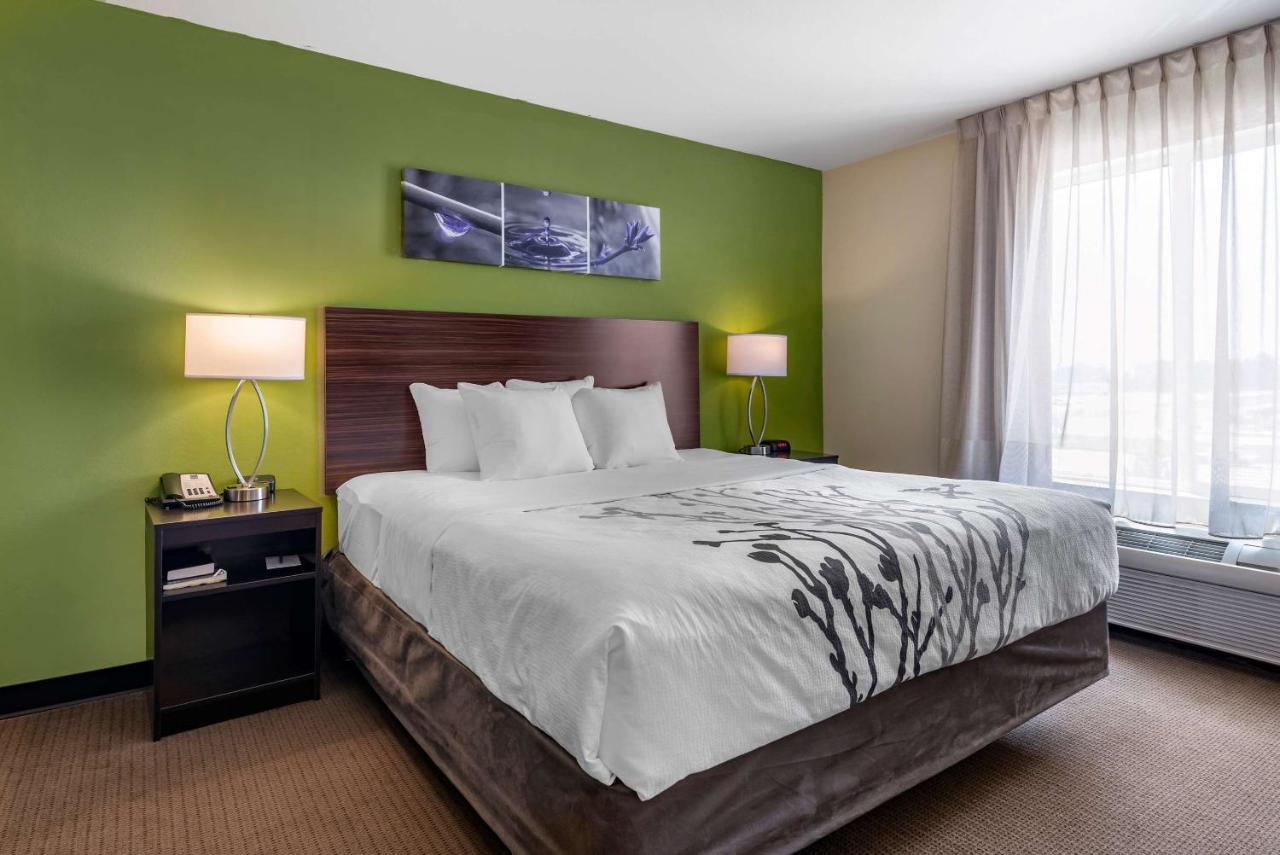 | Sleep Inn & Suites Oakley I-70