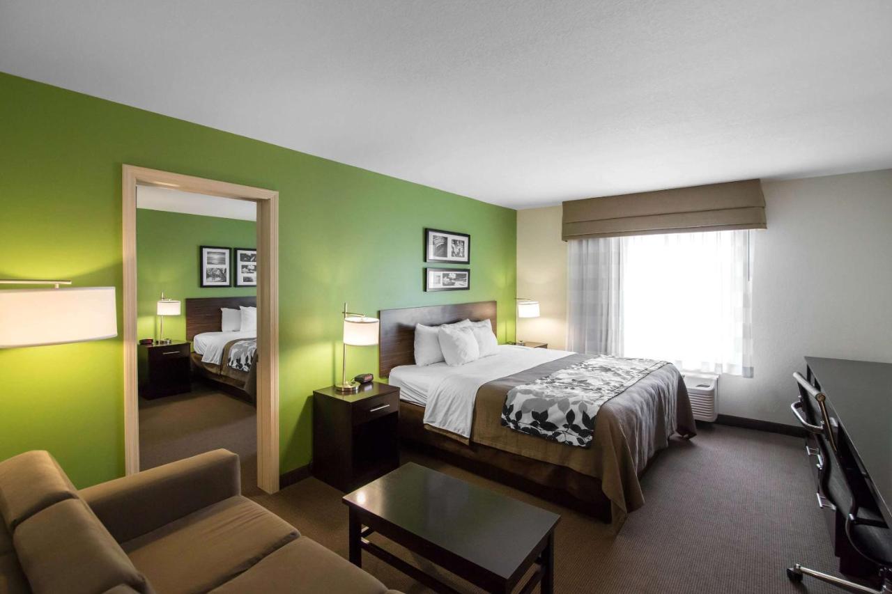 | Sleep Inn & Suites Haysville