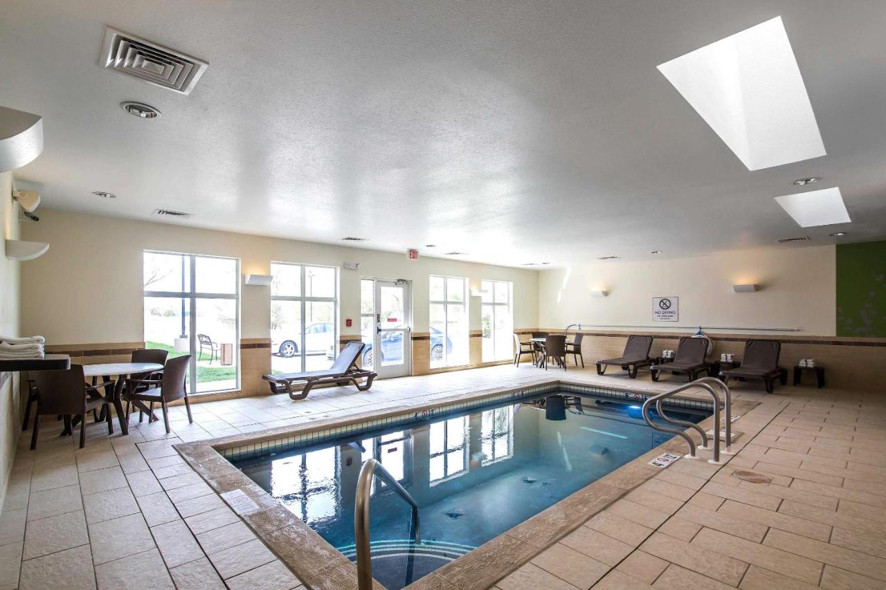 | Sleep Inn & Suites Haysville
