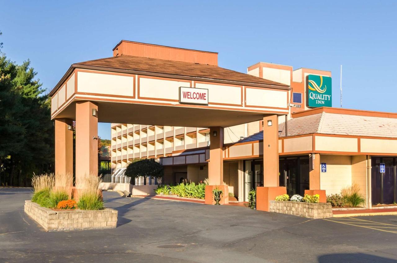 | Quality Inn West Springfield
