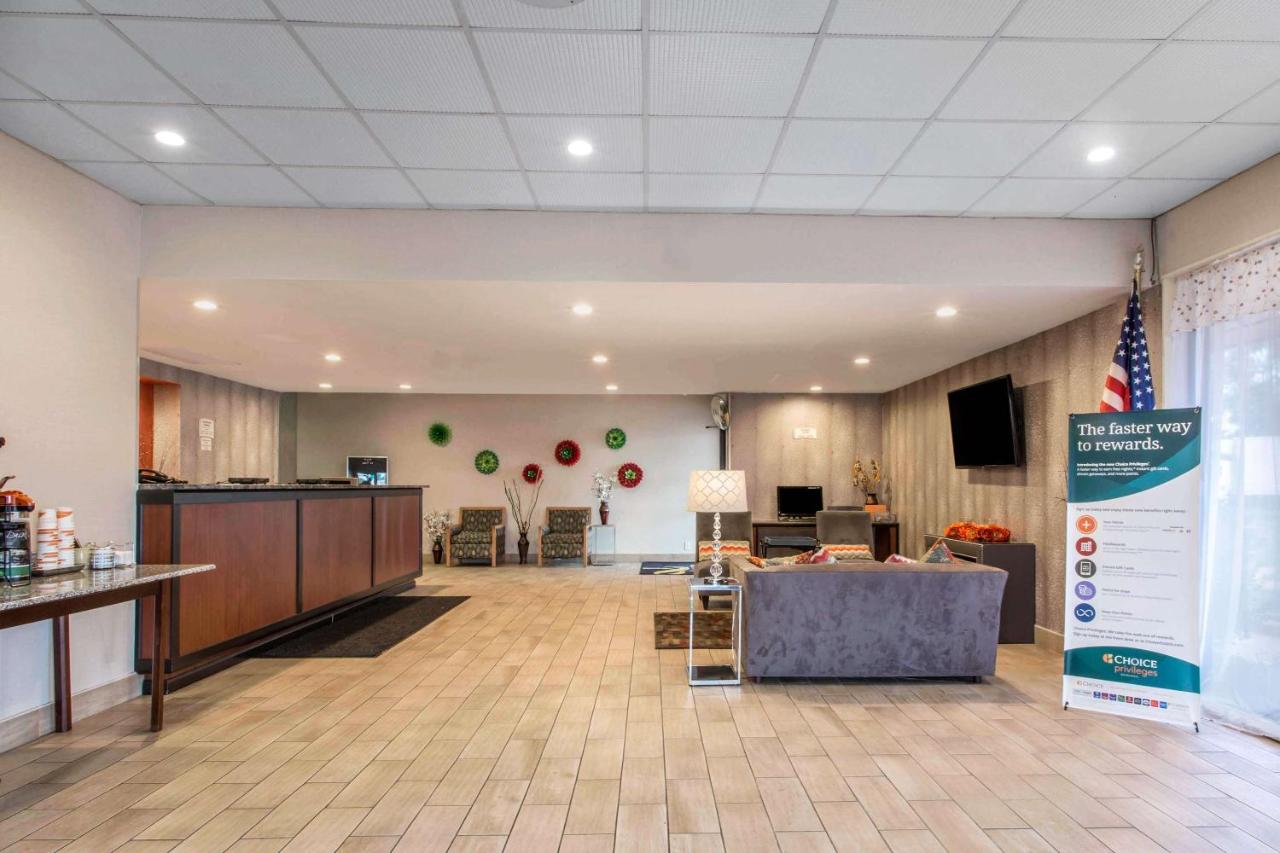 | Quality Inn West Springfield