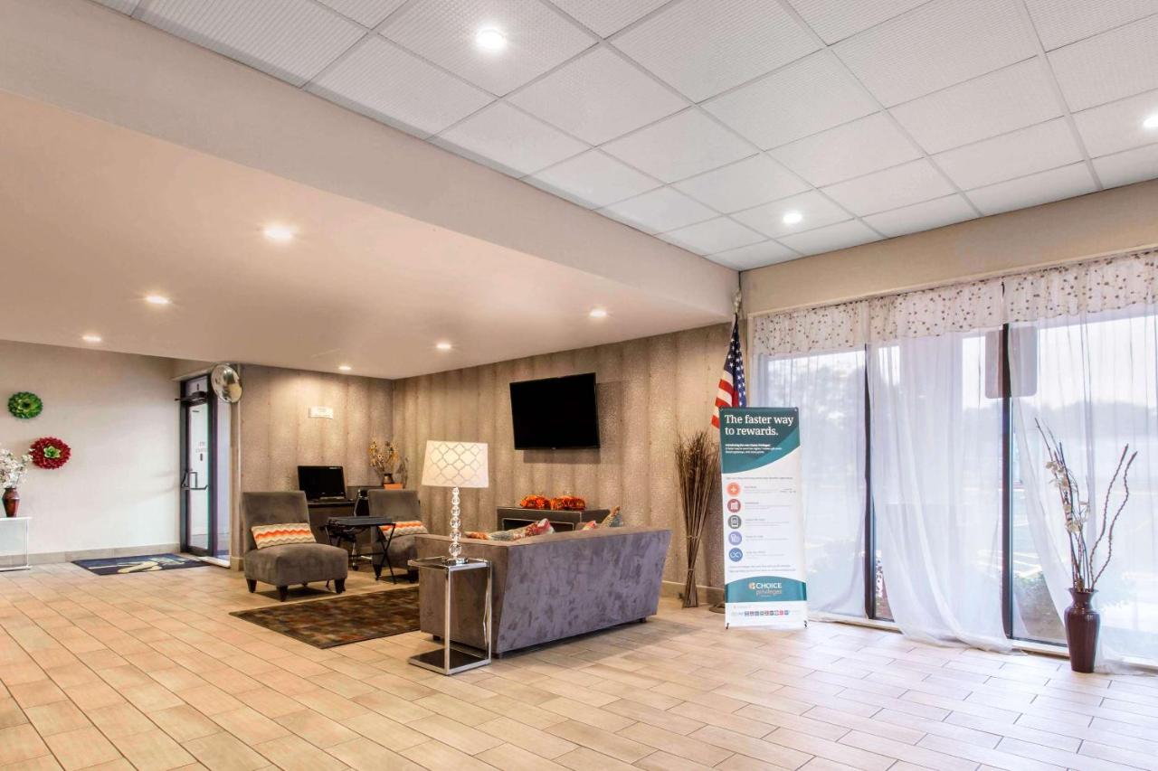| Quality Inn West Springfield