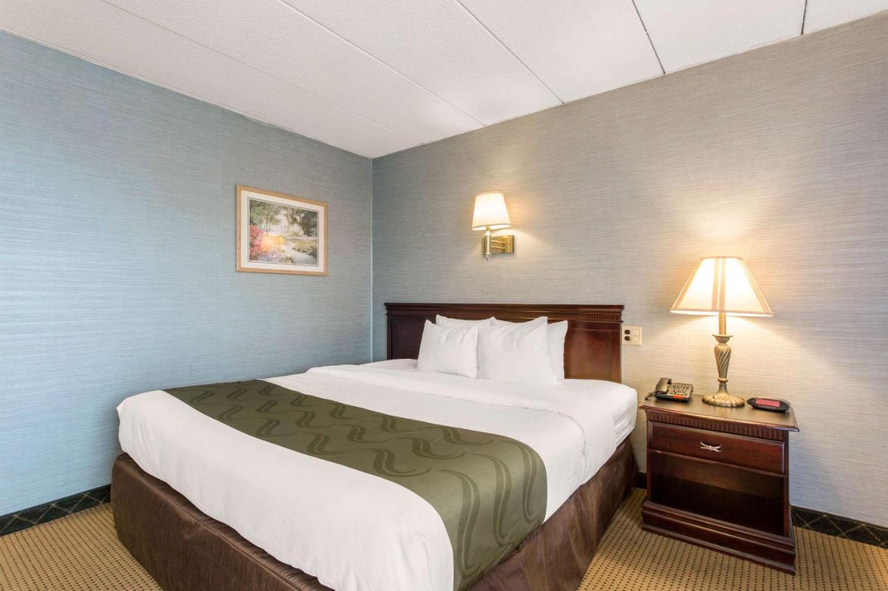 | Quality Inn West Springfield