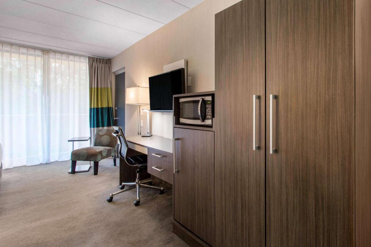 | Quality Inn West Springfield