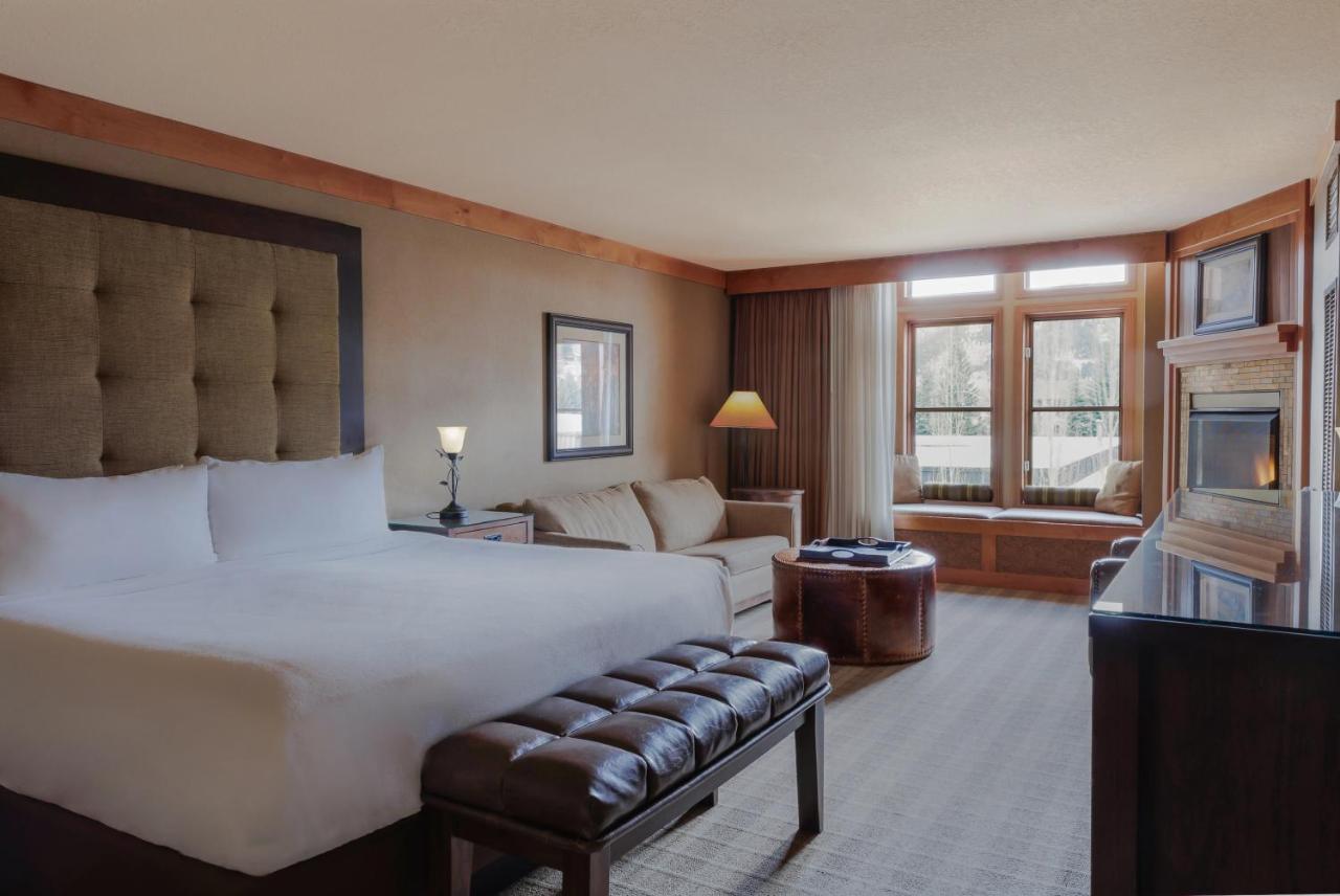 Superior King Room at The Wyoming Inn of Jackson Hole